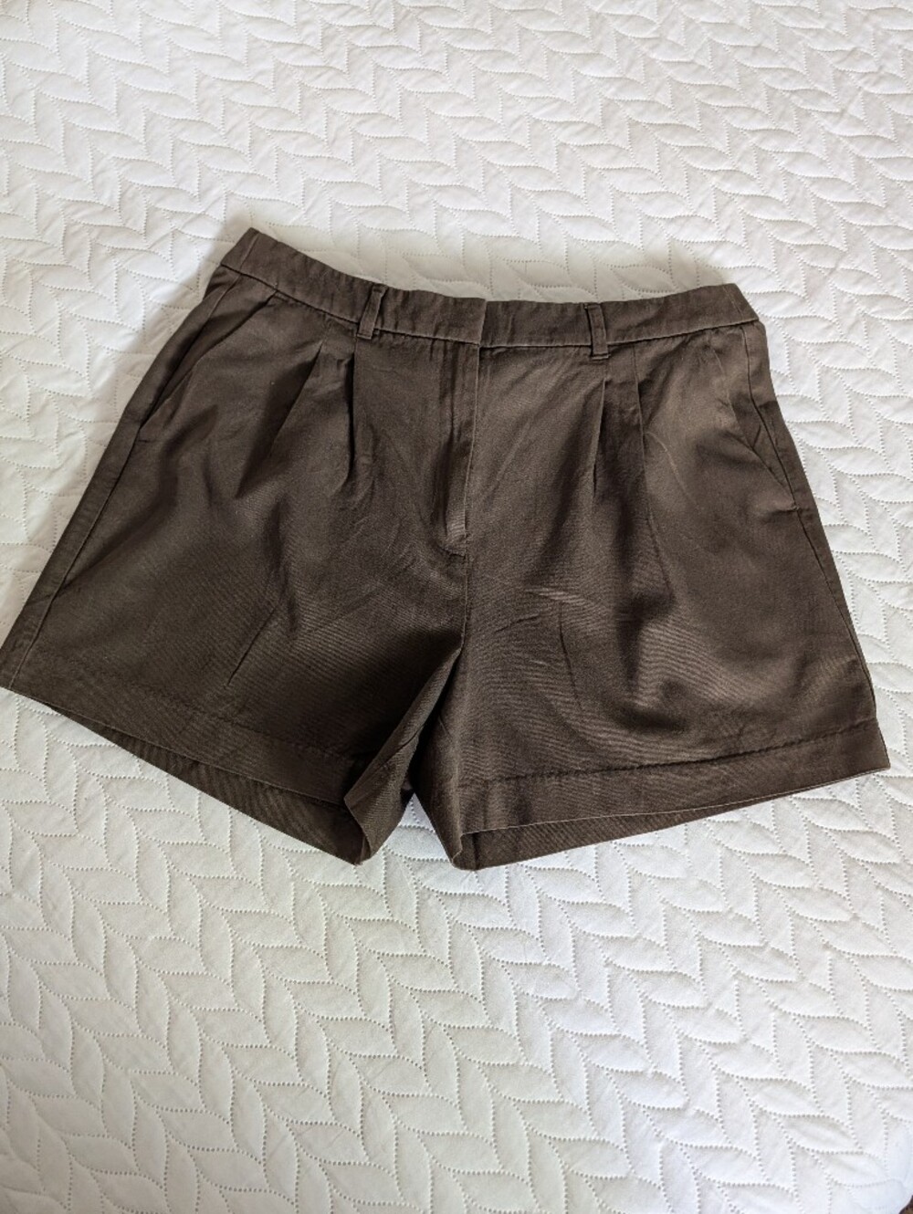 Old Navy Women's Pleated Dark Olive Shorts